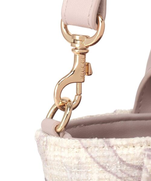 Maison de FLEUR(メゾンドフルール)の「ツイードリボンプリント2WayバッグS(ハンドバッグ・レディース・ブラック/ピンク・FREE)」の20枚目の写真