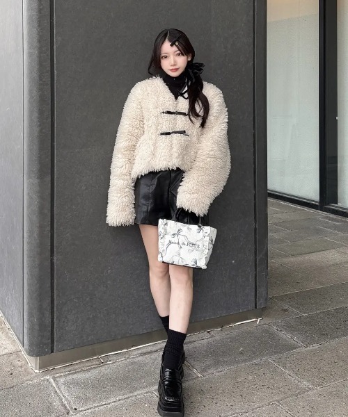 Maison de FLEUR(メゾンドフルール)の「ツイードリボンプリント2WayバッグS(ハンドバッグ・レディース・ブラック/ピンク・FREE)」の4枚目の写真