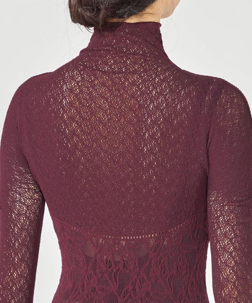 Chacott(チャコット)の「【ノーソーイングニット】リバーシブルハイネックトップ(ニット/セーター・レディース・レッド/グレー・M)」の10枚目の写真