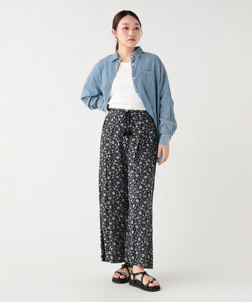 BEAMS HEART(ビームスハート)の「サラサ フラワーパンツ(その他パンツ・レディース・オレンジ/ホワイト系その他5/ブラック・FREE)」の5枚目の写真