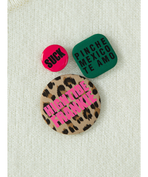 HIGHTIDEFRANKIE(ハイタイドフランキー)の「Frankie 3 Pins Round Knit White(ニット/セーター・メンズ・ホワイト・FREE)」の3枚目の写真