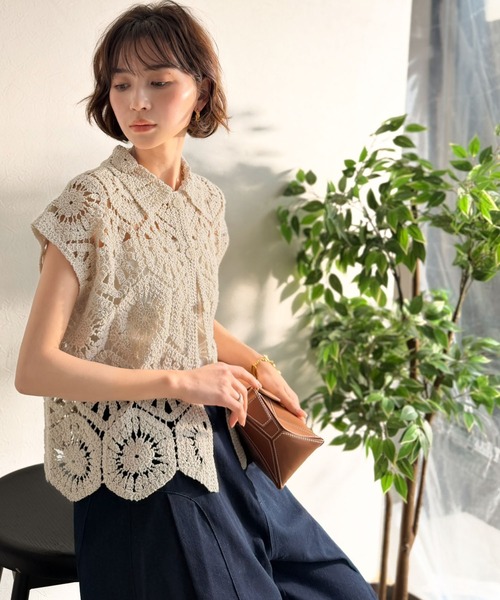 Classical Evon（クラシカルエヴォン）の「【Classical Evon】重ねるだけで、垢抜ける。クロシェレース裾スカラップフレンチスリーブトップス（シャツ/ブラウス・レディース・アイボリー・LARGE/MEDIUM/SMALL/X-LARGE）」の13枚目の写真