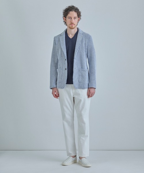 MEN'S BIGI（メンズビギ）の「【ACTIVE TAILOR/アクティブテイラー】シルケットスムースVネックTシャツ＜接触冷感 / UVカット＞（Tシャツ/カットソー・メンズ・ホワイト/ブラウン/ベージュ/ネイビー/ブラック・01/02/03/04）」の13枚目の写真