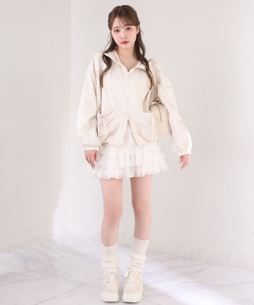 one after another NICE CLAUP（ワンアフターアナザーナイスクラップ）の「フリルティアードミニスカート（スカート・レディース・ライトベージュ/ホワイト/グレー/ブラック・FREE）」の5枚目の写真