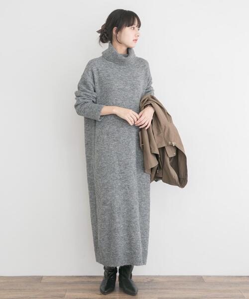 ITEMS URBANRESEARCH(アイテムズ アーバンリサーチ)の「タートルネックニットワンピース(ワンピース・レディース・グレー/ブラウン/ネイビー・FREE)」の18枚目の写真
