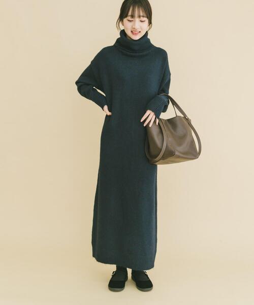 ITEMS URBANRESEARCH(アイテムズ アーバンリサーチ)の「タートルネックニットワンピース(ワンピース・レディース・グレー/ブラウン/ネイビー・FREE)」の18枚目の写真
