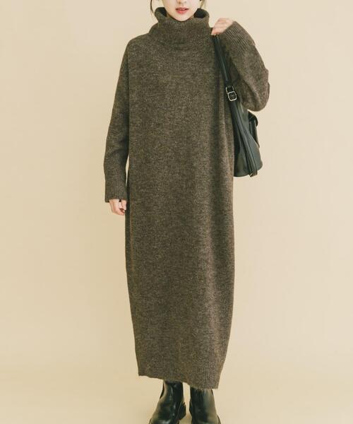ITEMS URBANRESEARCH(アイテムズ アーバンリサーチ)の「タートルネックニットワンピース(ワンピース・レディース・グレー/ブラウン/ネイビー・FREE)」の10枚目の写真