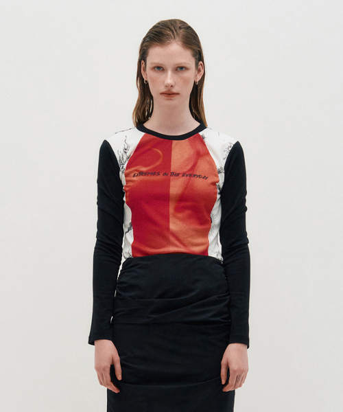 KIMZISU(キムジス)の「Blocked Graphic LS T-shirt _ RED(Tシャツ/カットソー・レディース・レッド・S)」の4枚目の写真