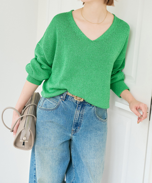 Spick & Span(スピックアンドスパン)の「レーヨンペーパーヤーンVネックプルオーバー(ニット/セーター・レディース・ブラック/グリーン/ベージュ・FREE)」の3枚目の写真