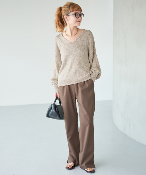 Spick & Span(スピックアンドスパン)の「レーヨンペーパーヤーンVネックプルオーバー(ニット/セーター・レディース・ブラック/グリーン/ベージュ・FREE)」の5枚目の写真