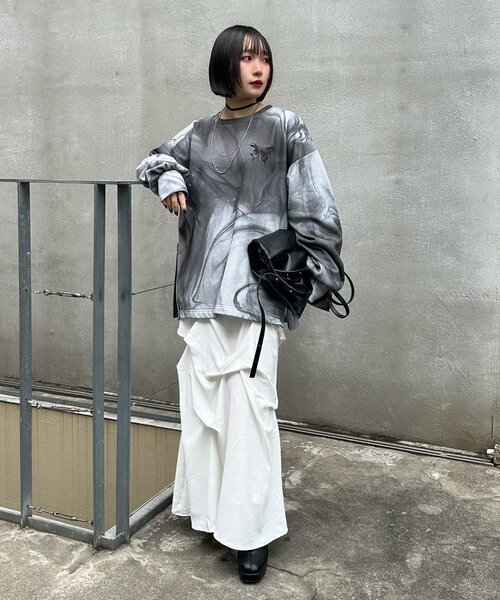 Mavie..7（メヴィセットゥ）の「【Mavie..7】【3サイズ展開】タックデザインロングスカート（スカート・レディース・オフホワイト/ブラック・SMALL/MEDIUM/X-SMALL）」の6枚目の写真