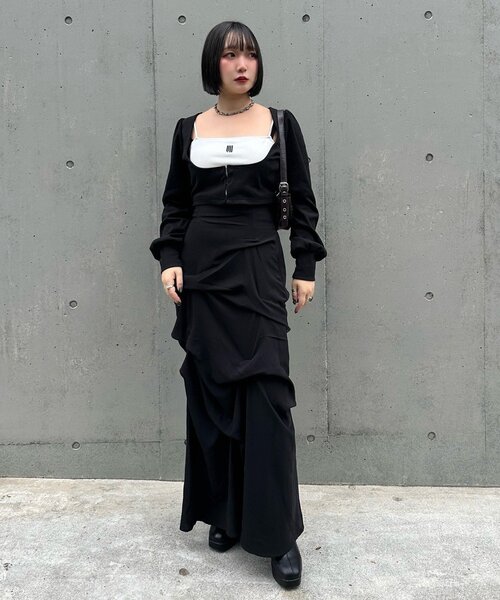 Mavie..7（メヴィセットゥ）の「【Mavie..7】【3サイズ展開】タックデザインロングスカート（スカート・レディース・オフホワイト/ブラック・SMALL/MEDIUM/X-SMALL）」の10枚目の写真