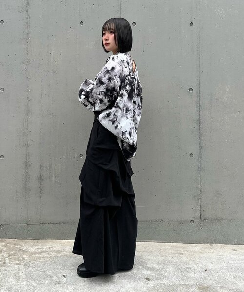 Mavie..7（メヴィセットゥ）の「【Mavie..7】【3サイズ展開】タックデザインロングスカート（スカート・レディース・オフホワイト/ブラック・SMALL/MEDIUM/X-SMALL）」の13枚目の写真