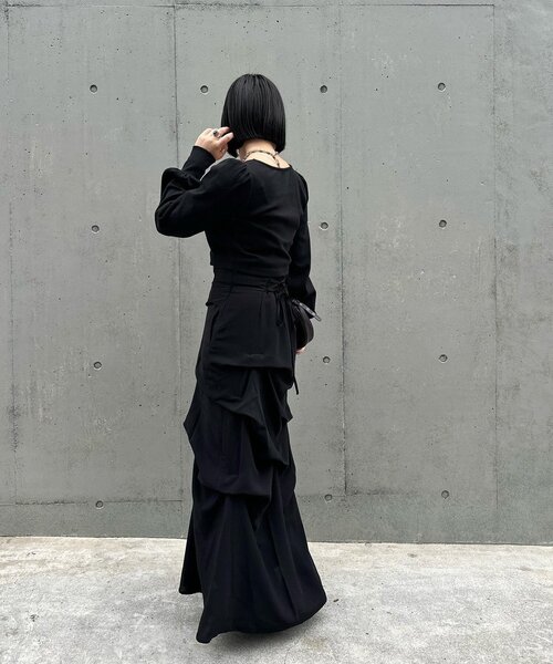 Mavie..7（メヴィセットゥ）の「【Mavie..7】【3サイズ展開】タックデザインロングスカート（スカート・レディース・オフホワイト/ブラック・SMALL/MEDIUM/X-SMALL）」の15枚目の写真