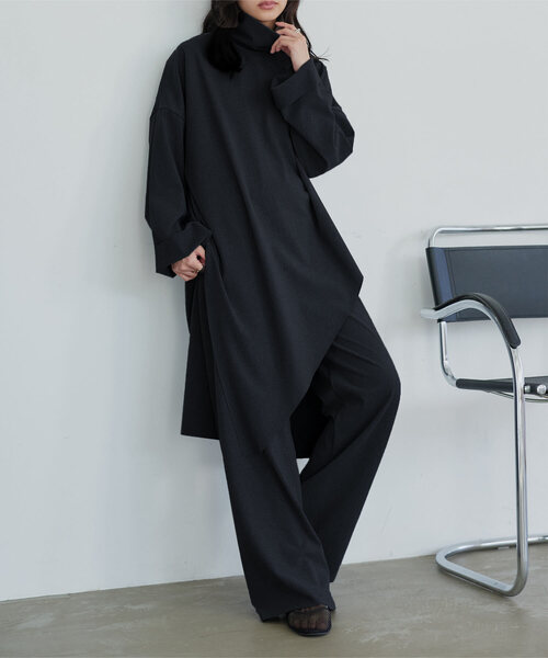 KOBE LETTUCE（コウベレタス）の「[ 2点セット ] リラクシーセットアップ（Tシャツ/カットソー・レディース・グレー/ブラック・M）」の2枚目の写真