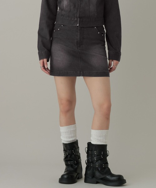 3.3 Field Trip (3.3フィールドトリップ)の「【セットアップ着用可能】3.3 Field Trip/スタッズデニムミニスカート(デニムスカート・レディース・ブラック/ブルー・MEDIUM/SMALL)」の2枚目の写真