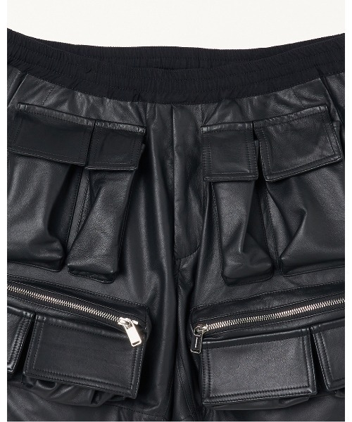 FORSOMEONE(フォーサムワン)の「FORSOMEONE TACTICS SHORTS LEATHER(その他パンツ・メンズ・ブラック・48/50)」の8枚目の写真