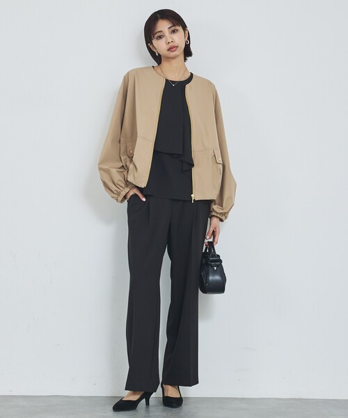 abahouse mavie(アバハウスマヴィ)の「【撥水加工】ノーカラーショートブルゾン/春服/ライトアウター/長袖/きれいめ(ブルゾン・レディース・ブラック/ベージュ・フリー)」の5枚目の写真