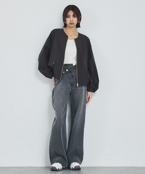 abahouse mavie(アバハウスマヴィ)の「【撥水加工】ノーカラーショートブルゾン/春服/ライトアウター/長袖/きれいめ(ブルゾン・レディース・ブラック/ベージュ・フリー)」の10枚目の写真