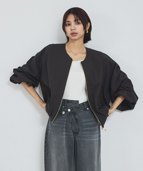 abahouse mavie(アバハウスマヴィ)の「【撥水加工】ノーカラーショートブルゾン/春服/ライトアウター/長袖/きれいめ(ブルゾン・レディース・ブラック/ベージュ・フリー)」の16枚目の写真