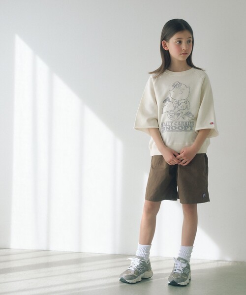 FRUIT OF THE LOOM(フルーツオブザルーム)の「<FRUIT OF THE LOOM×PEANUTS>スウェット 5分袖 / キッズ 140cm-150cm(Tシャツ/カットソー・キッズ・ダークグレー/ライトブルー/オフホワイト・140cm/150cm)」の4枚目の写真