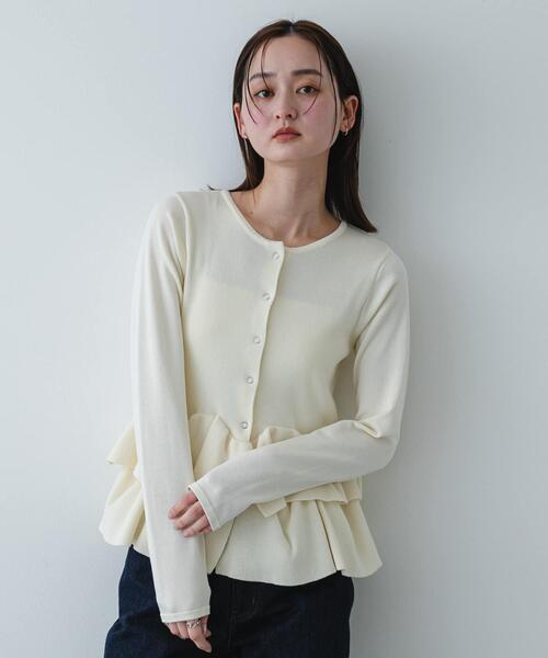 SENSE OF PLACE by URBAN RESEARCH(センスオブプレイスバイアーバンリサーチ)の「『洗濯可』ウェーブペプラムニットカーディガン(カーディガン/ボレロ・レディース・アイボリー/ブラック/ライトブルー・ONE)」の16枚目の写真