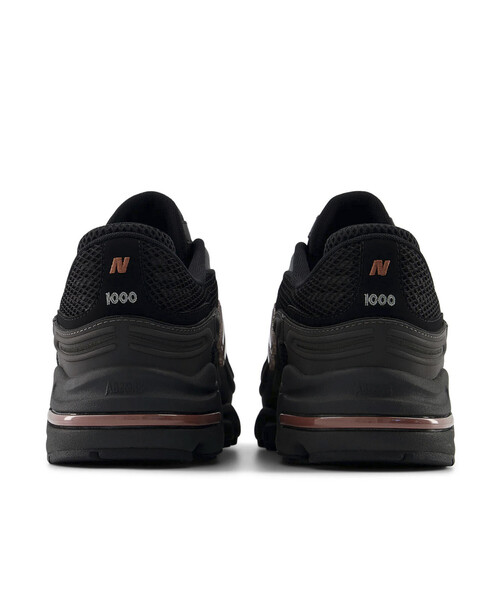 NEW BALANCE(ニューバランス)の「New Balance/ニューバランス U100010A (25.5cm~28cmサイズ展開)(スニーカー・メンズ・ブラック・26.5cm/26.0cm/25.5cm/28.0cm/27.5cm/27.0cm)」の7枚目の写真