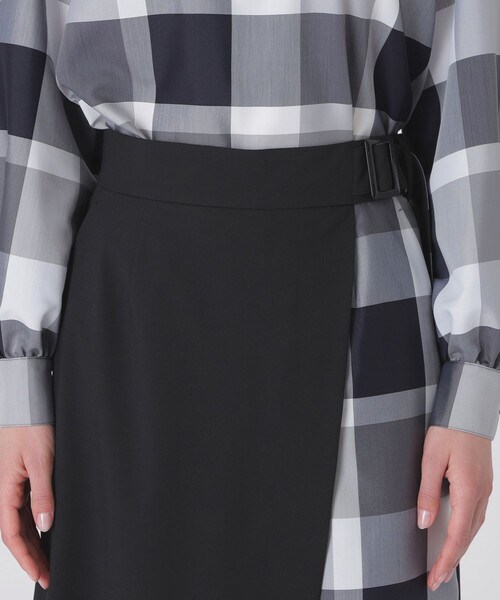 BLUE LABEL CRESTBRIDGE（ブルーレーベルクレストブリッジ）の「【一部店舗限定】パーシャルチェックガウチョパンツ（その他パンツ・レディース・ダークネイビー/ブラック・40/38/36）」の6枚目の写真