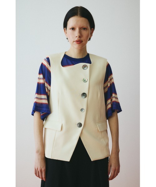 HeRIN.CYE(ヘリンドットサイ)の「Wave neck vest ウェーブネックベスト(ベスト・レディース・ブルー/オフホワイト/ブラック・FREE)」の2枚目の写真