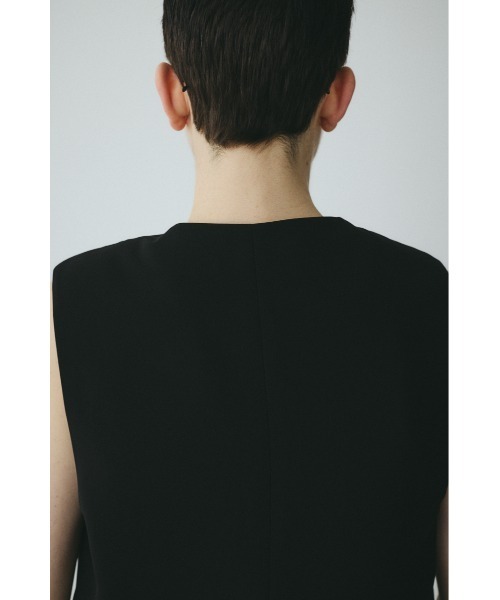 HeRIN.CYE(ヘリンドットサイ)の「Wave neck vest ウェーブネックベスト(ベスト・レディース・ブルー/オフホワイト/ブラック・FREE)」の11枚目の写真