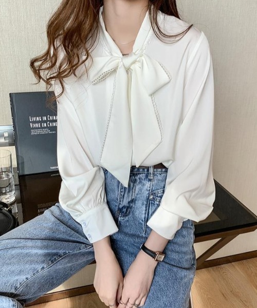 LAC-VERT(ラック・ヴェール)の「スカラップリボンタイブラウス(シャツ/ブラウス・レディース・ホワイト/ブルー・FREE)」の9枚目の写真