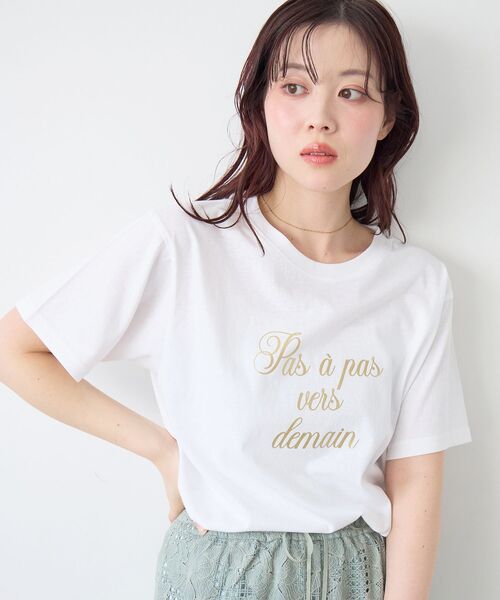 le.coeur blanc(ルクールブラン)の「ハクフレーズTシャツ(Tシャツ/カットソー・レディース・オフホワイト/ネイビー/モカ・38)」の2枚目の写真