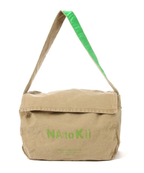 niko and...（ニコアンド）の「【NATOKii(ネイトゥーキー)】ニュースペーパーバッグ（ショルダーバッグ・メンズ・オフホワイト/ベージュ・FREE）」の17枚目の写真