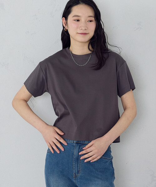 COMME CA ISM(コムサイズム)の「ボックスシルエット クロップド丈Tシャツ(Tシャツ/カットソー・レディース・チャコール/ブラック/サックスブルー/ホワイト/ダークブラウン/ライトグレー・X-LARGE/LARGE/MEDIUM/SMALL)」の18枚目の写真