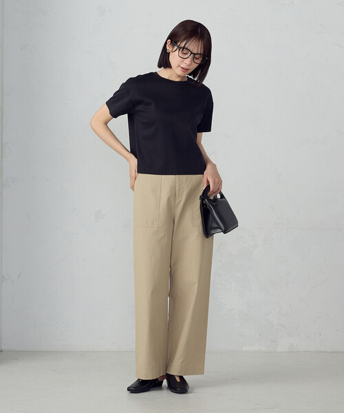 COMME CA ISM(コムサイズム)の「ボックスシルエット クロップド丈Tシャツ(Tシャツ/カットソー・レディース・チャコール/ブラック/サックスブルー/ホワイト/ダークブラウン/ライトグレー・X-LARGE/LARGE/MEDIUM/SMALL)」の15枚目の写真