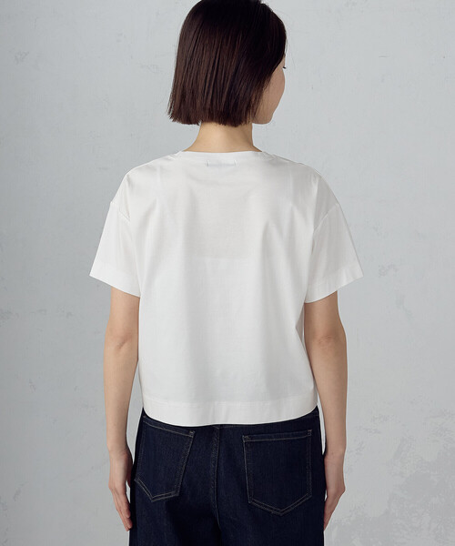 COMME CA ISM(コムサイズム)の「ボックスシルエット クロップド丈Tシャツ(Tシャツ/カットソー・レディース・チャコール/ブラック/サックスブルー/ホワイト/ダークブラウン・X-LARGE/LARGE/MEDIUM/SMALL)」の16枚目の写真