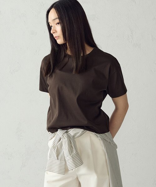 COMME CA ISM(コムサイズム)の「ボックスシルエット クロップド丈Tシャツ(Tシャツ/カットソー・レディース・チャコール/ブラック/サックスブルー/ホワイト/ダークブラウン・X-LARGE/LARGE/MEDIUM/SMALL)」の6枚目の写真