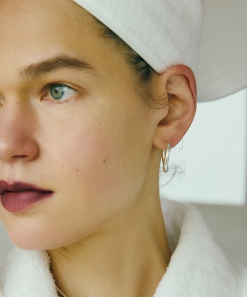 TEN.（テン）の「【新作】SILVER925 アークピアス（ピアス（両耳用）・レディース・シルバー・FREE）」の4枚目の写真