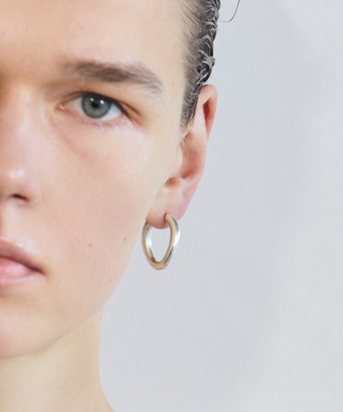 TEN.（テン）の「【新作】SILVER925 アークピアス（ピアス（両耳用）・レディース・シルバー・FREE）」の2枚目の写真