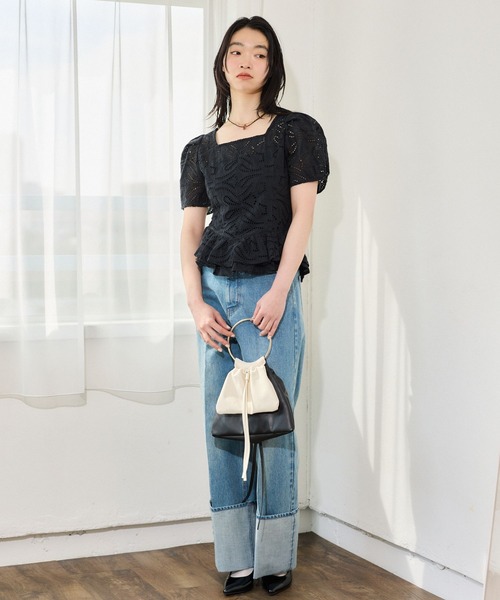 mysty woman（ミスティウーマン）の「総レースぺプラムブラウス　666035（シャツ/ブラウス・レディース・ブラック/オフホワイト・FREE）」の8枚目の写真