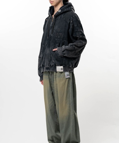 Maison MIHARA YASUHIRO（メゾンミハラヤスヒロ）の「【MIHARAYASUHIRO/ミハラヤスヒロ】Bleached Repair Zip-Up Hoodie / A16PK541 ZIP UP PARKA（パーカー・メンズ・グレー/ブラック・44/48/46）」の3枚目の写真