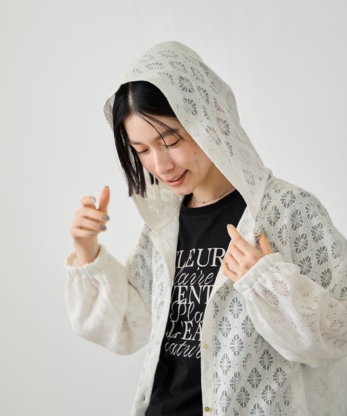 Mac-House(マックハウス)の「【Idnes/ イドネス 】 レース フード ブラウス(シャツ/ブラウス・レディース・ブラック/オフホワイト・FREE)」の16枚目の写真