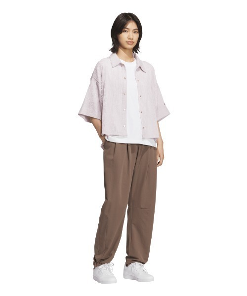 adidas(アディダス)の「【別注】アディダス adidas SOFTLUXダブルウィーブ オーバーサイズフィット パラシュートパンツ 限定コラボ(その他パンツ・レディース・コバルトブルー/ブラック/ブラウン・M/L/S/XL)」の5枚目の写真