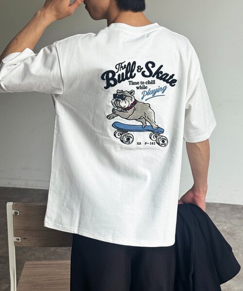CPCM(シーピーシーエム)の「アソートバック刺繍T(Tシャツ/カットソー・メンズ・チャコールグレー/ホワイト系その他2/ネイビー/ブラック/ホワイト系その他3/グリーン/ホワイト/ホワイト系その他・MEDIUM/LARGE/X-LARGE)」の1枚目の写真