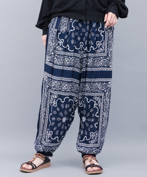 チチカカ(チチカカ)の「総柄バルーン パンツ(その他パンツ・レディース・イエロー/ネイビー/グリーン・FREE)」の3枚目の写真