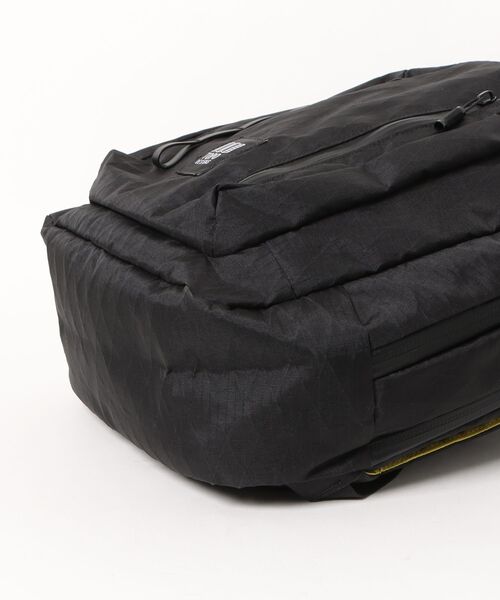 TOPO DESIGNS(トポデザインズ)の「ノートパソコン収納可能【TOPO DESIGNS】GLOBAL PRO BACKPACK(バックパック/リュック・レディース・ブラック・ONE SIZE)」の2枚目の写真
