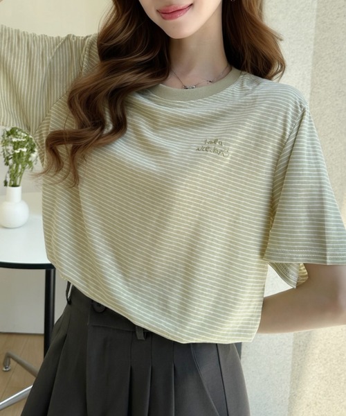 Ada.(エイダ)の「ミジンコボーダー 胸刺繍ロゴ 半袖Tシャツ(Tシャツ/カットソー・レディース・ブラック/ホワイト/グリーン・FREE)」の1枚目の写真