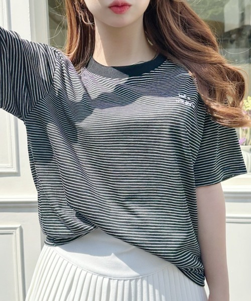 Ada.(エイダ)の「ミジンコボーダー 胸刺繍ロゴ 半袖Tシャツ(Tシャツ/カットソー・レディース・ブラック/ホワイト/グリーン・FREE)」の3枚目の写真