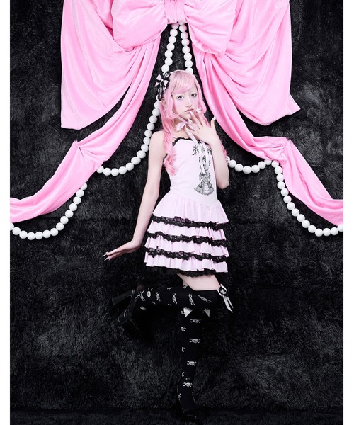 AVENCHUMU(アバンチュウム)の「Lolita skull print tiered cami one-piece(ワンピース・レディース・ブラック/ブラック×ピンク/ホワイト×ピンク・FREE)」の8枚目の写真