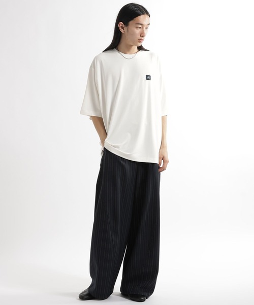 HARE（ハレ）の「【接触冷感】タグロゴシシュウカット(HARE)（Tシャツ/カットソー・メンズ・ブラウン/ホワイト/パープル/ブラック・MEDIUM/SMALL）」の5枚目の写真